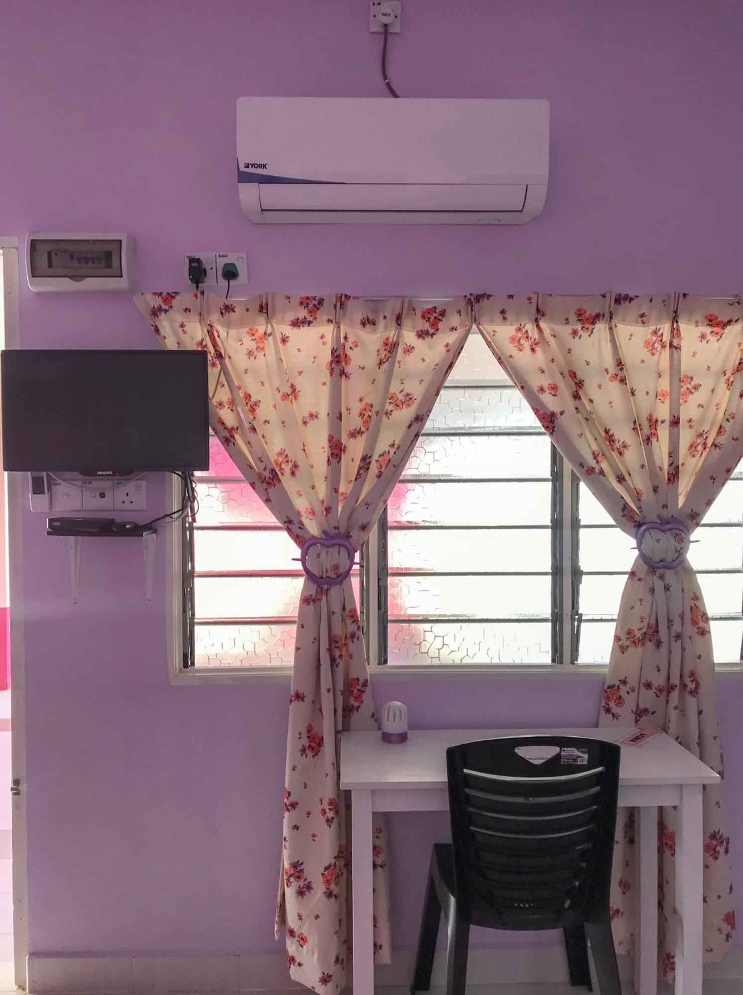 Rayyan'S Roomstay Pantai Kok Exterior photo